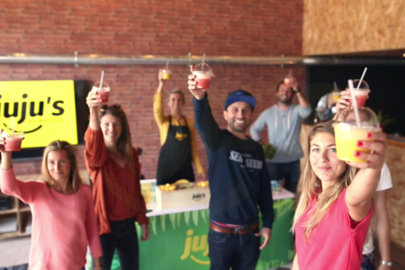 Retrouvailles autour de velo smoothie et glaces en entreprise - Animations conviviales évènementiel en entreprise