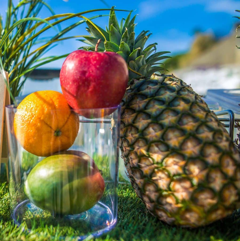 ananas et fruits frais