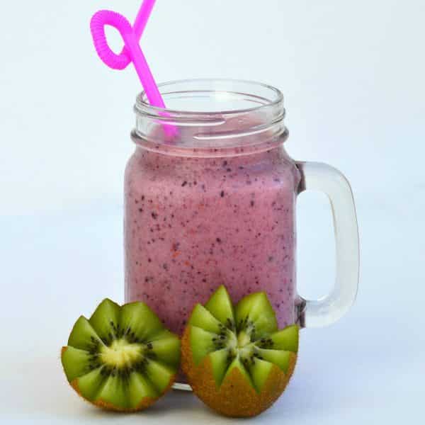 smoothie kiwis fruits rouges